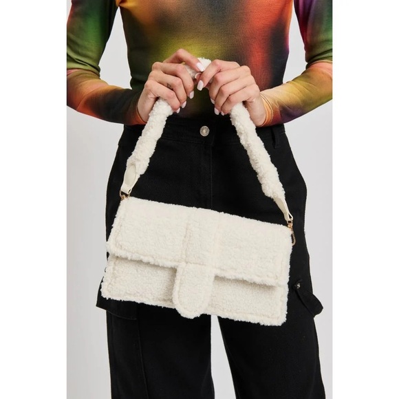 Moda Luxe Fergie Crossbody - Picture 1 of 7